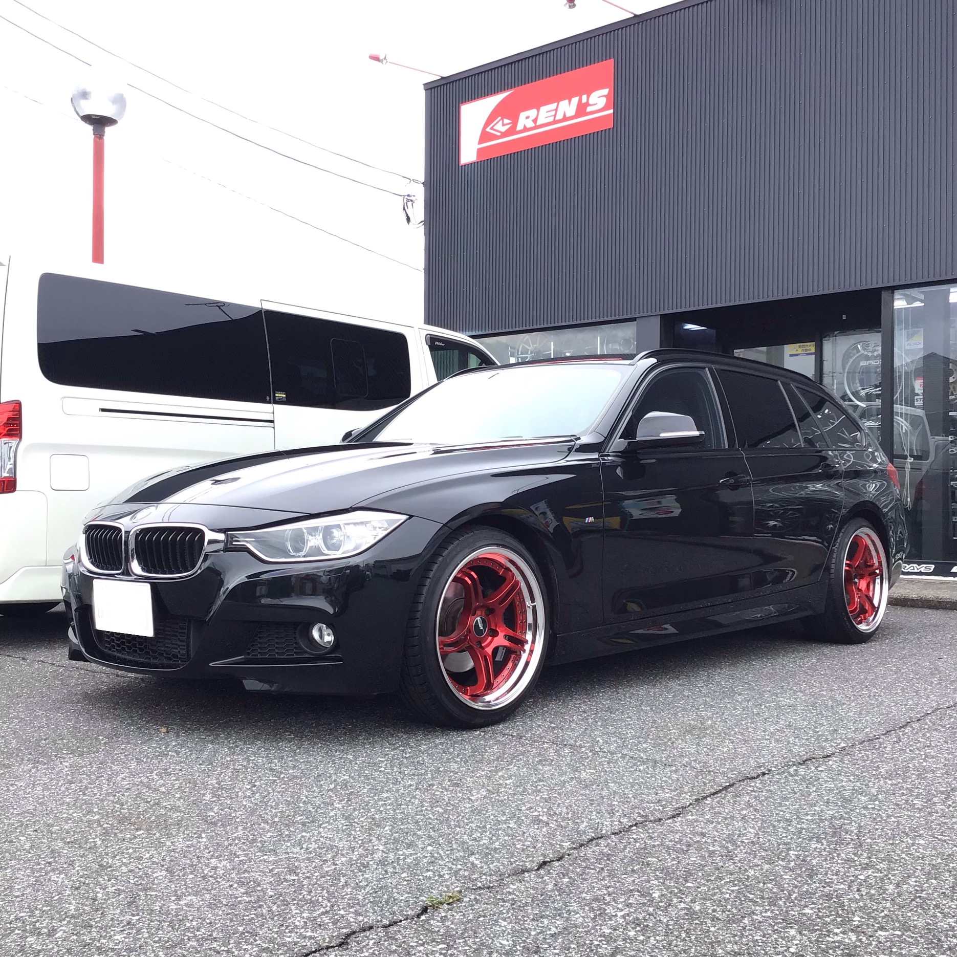 BMW F30 セダン × SSR プロフェッサーSP X | カーショップレンズは長浜