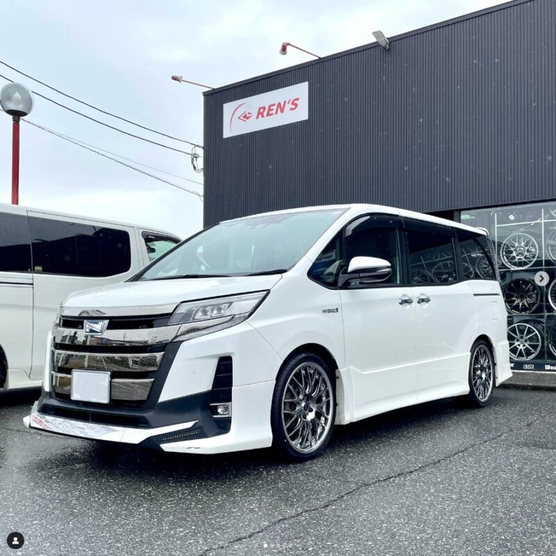 トヨタ ノア WEDS マーベリック709M | カーショップレンズは長浜市の 