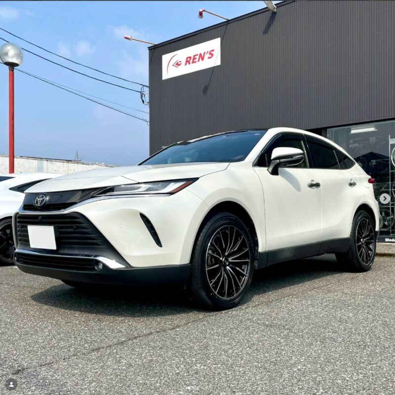 トヨタ ハリアー × RAYS ベルサス ヴォウジェSE スペックM