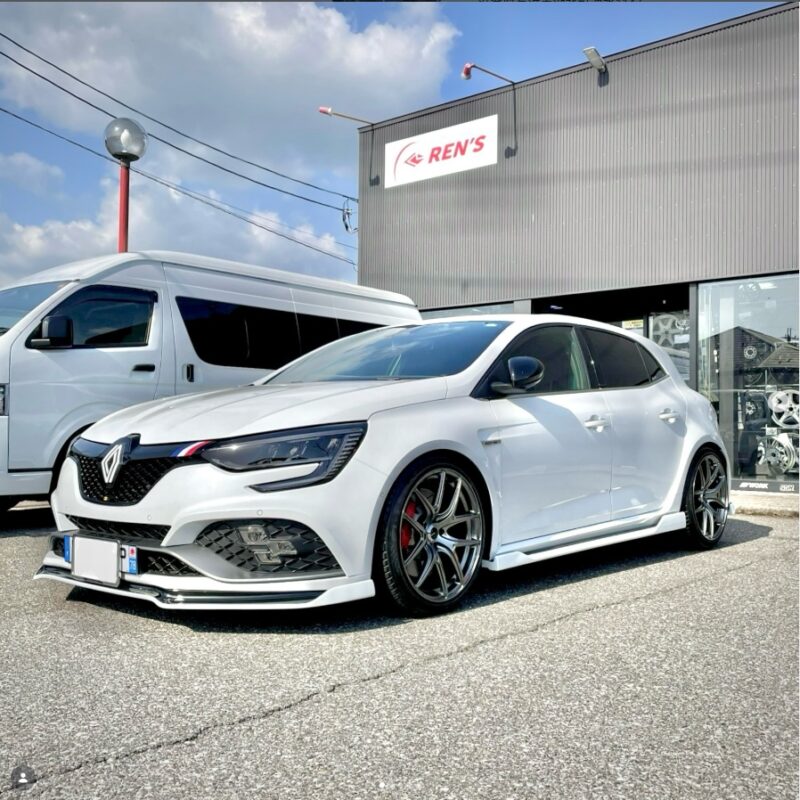 ルノー メガーヌRS × WEDS ウェッズスポーツSA-01R