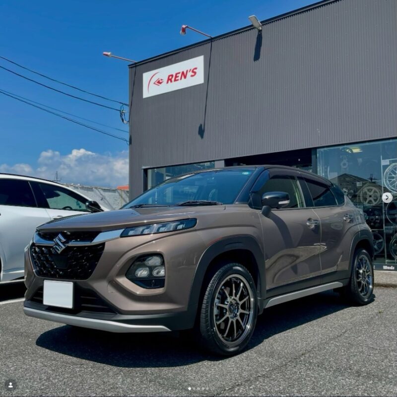 スズキ フロンクス × RAYS グラムライツ 57NR Limited
